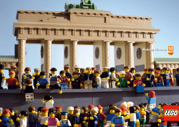 pub lego mur de berlin