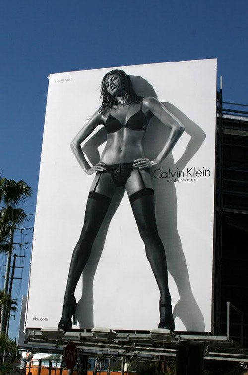 calvin klein street marketing