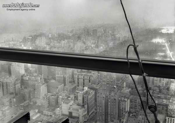 lunch atop a skyscraper pub trabajando.com