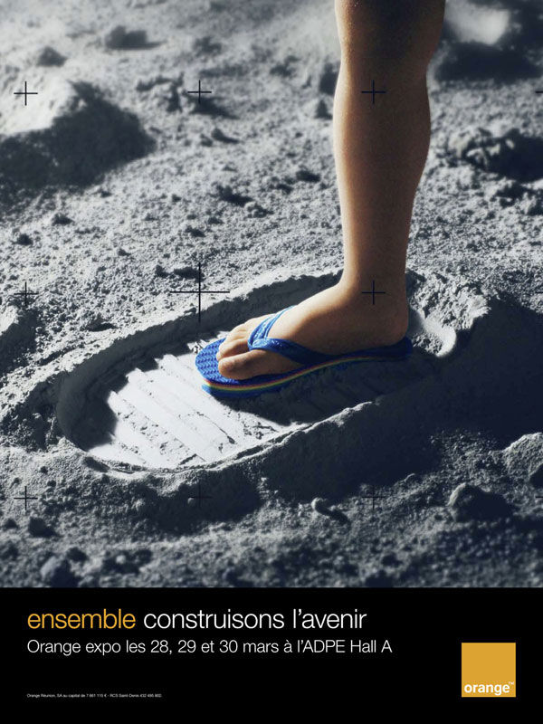 publicité homme sur la Lune Orange