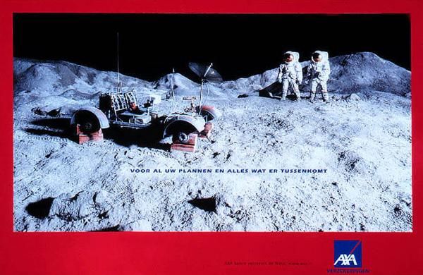 publicité homme sur la Lune Axa