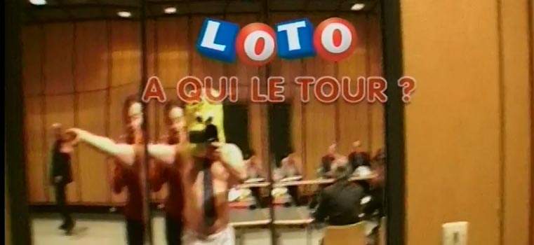 Tour du monde de la publicité pour le Loto